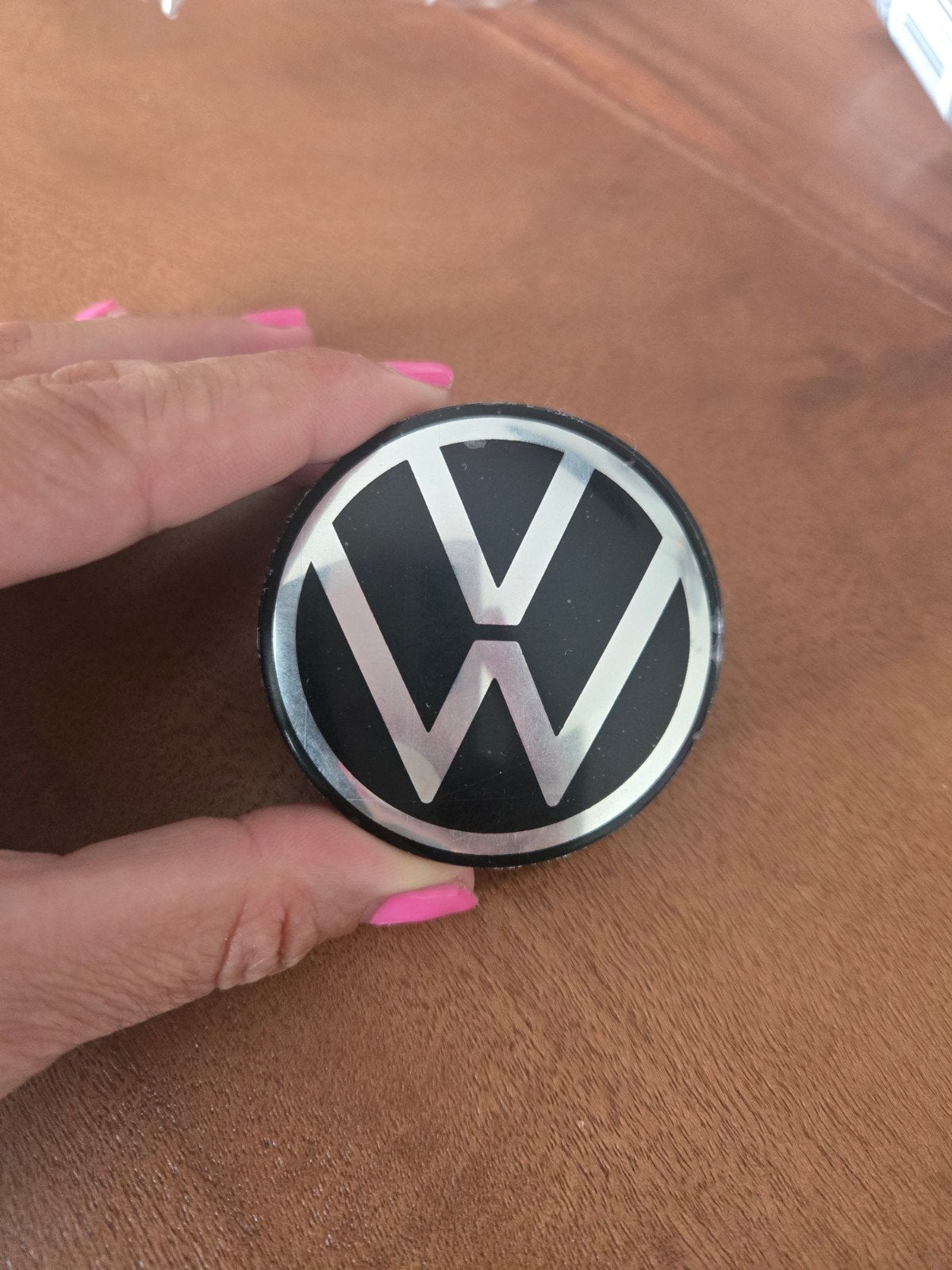Naafdop Volkswagen zwart zilver logo VW 56mm nieuw, Ophalen of Verzenden, Nieuw, Volkswagen