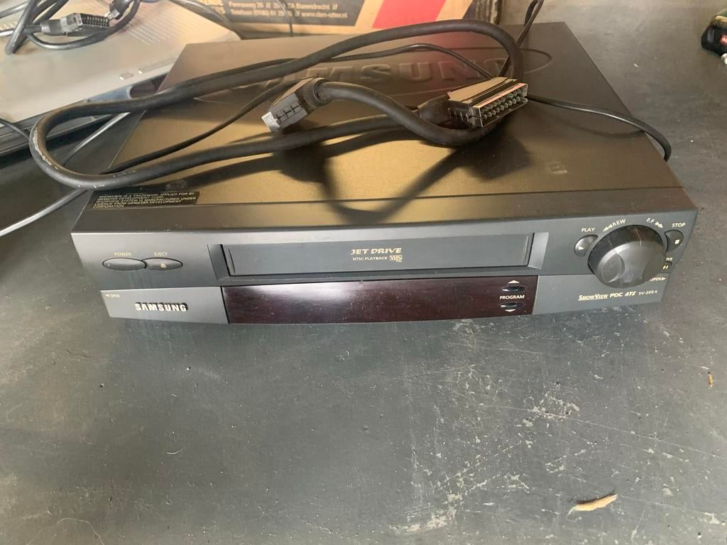 Samsung videorecorder, Ophalen of Verzenden, Gebruikt, VHS-speler of -recorder