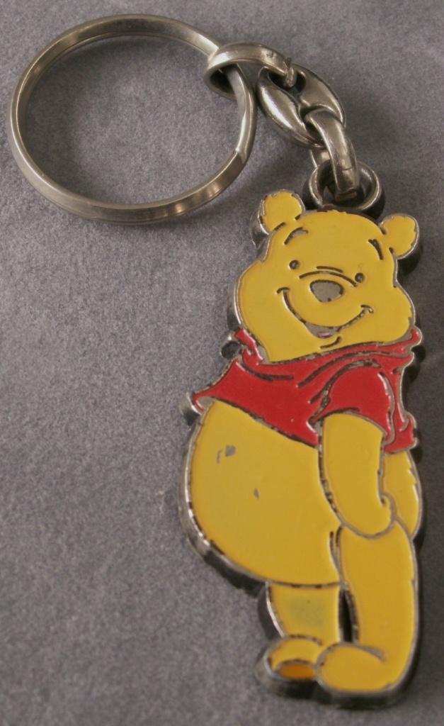 Vintage Winnie de Poeh sleutelhanger Disney jaren 90, Ophalen of Verzenden, Overige figuren, Zo goed als nieuw, Beeldje of Figuurtje
