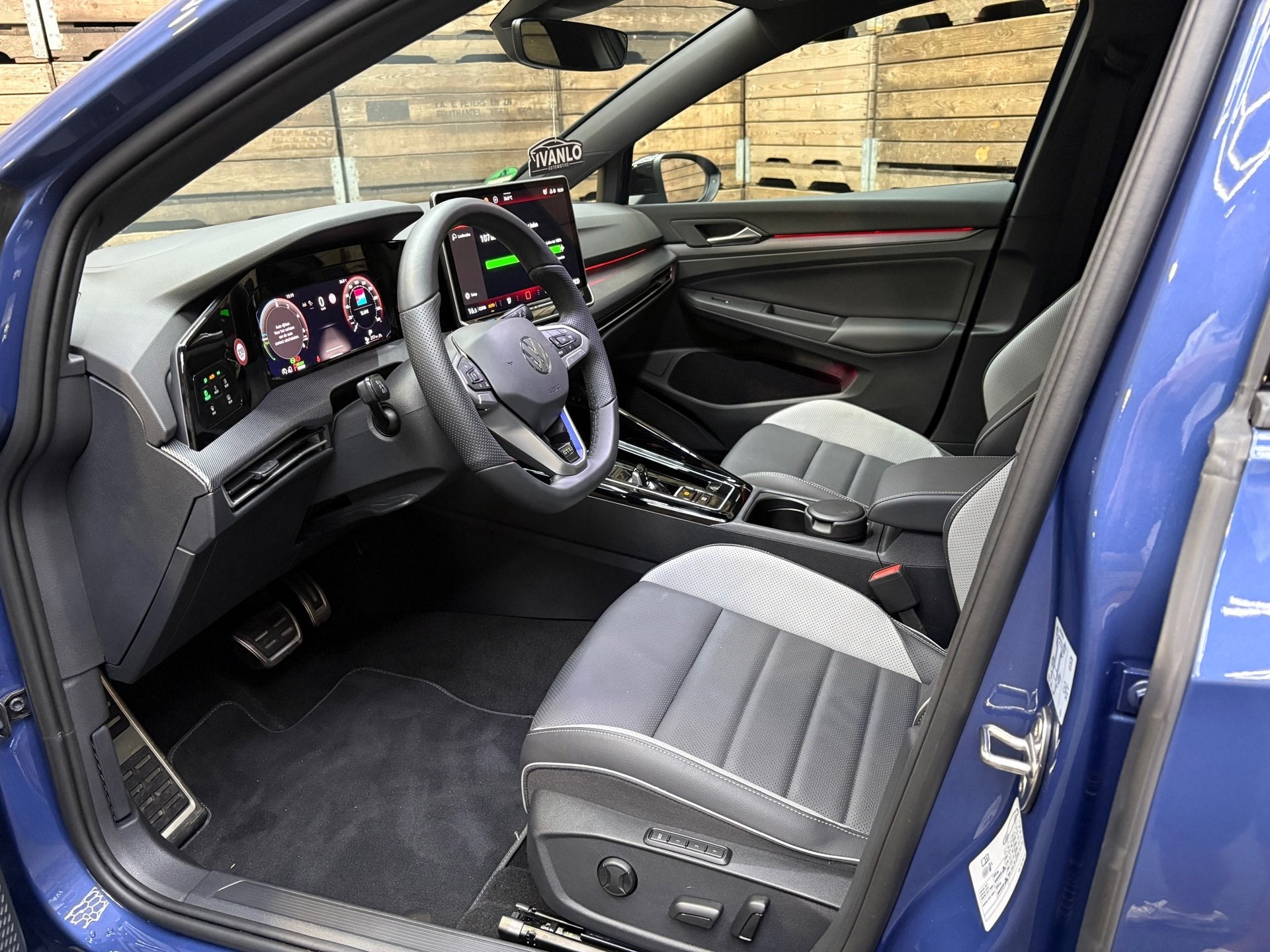 Volkswagen GOLF 1.5 eHybrid GTE Leder "vienna"Led IQ Lights, Auto's, Dealer onderhouden, 77 km/l, 4 cilinders, Blauw