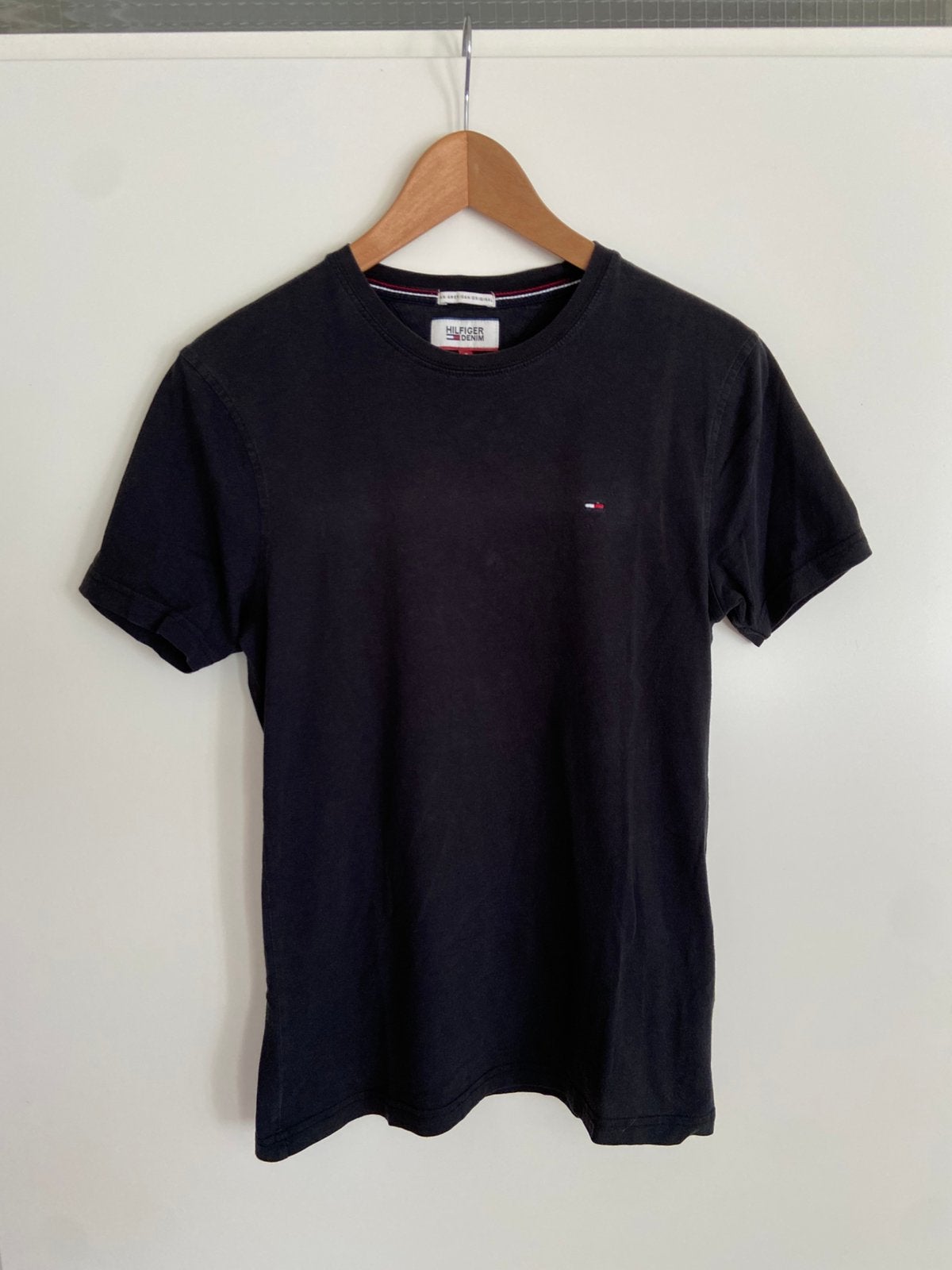 Tommy Hilfiger Denim T-shirt Maat S, Ophalen of Verzenden, Gedragen, Maat 46 (S) of kleiner, Zwart