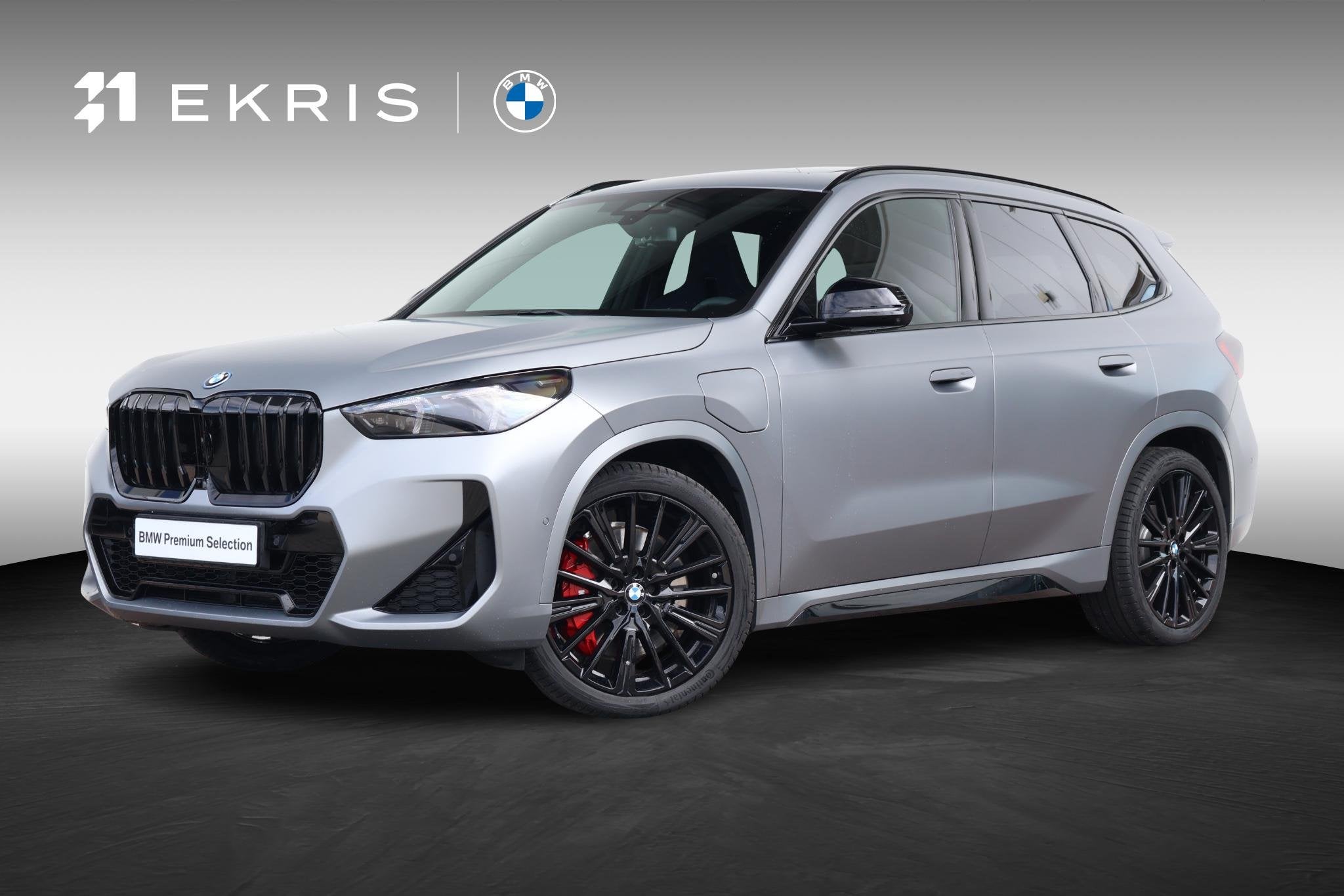 BMW X1 xDrive30e | SoH 100% | Sport Pakket Pro | Pano Dak |, Auto's, Stof, 105 min, Bedrijf, Vierwielaandrijving