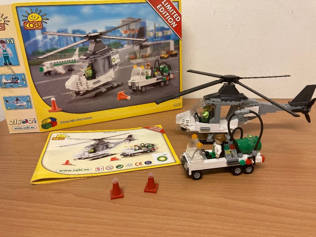 COBI BP Limited Edition Helikopter en Tankwagen Set, Ophalen, Zo goed als nieuw, Overige merken