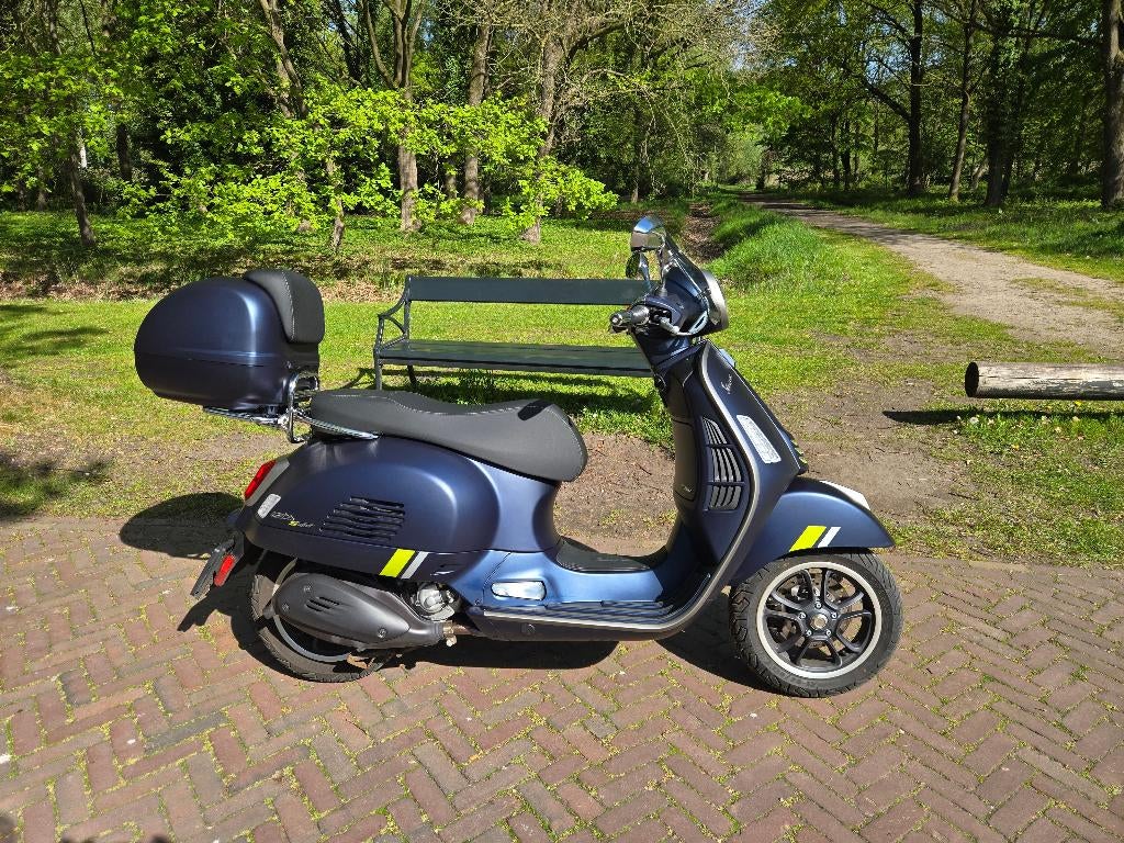 VESPA GTS 300 SUPERTECH RST, Scooter, Gebruikt, Particulier, Minimaal motorrijbewijs A2