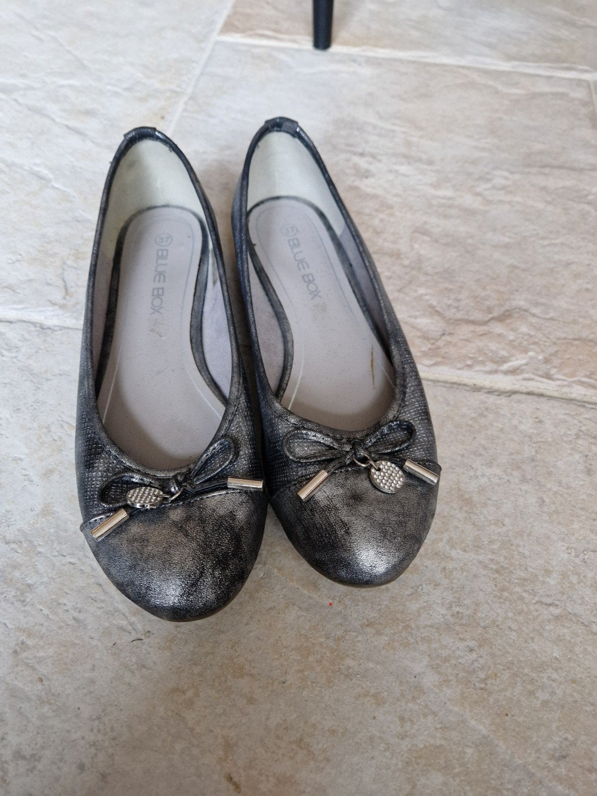 Te koop leren grijze ballerina's damesschoen, maat 37, merk, Kleding | Dames, Schoenen, Blue Box, Zo goed als nieuw, Grijs, Ballerina's
