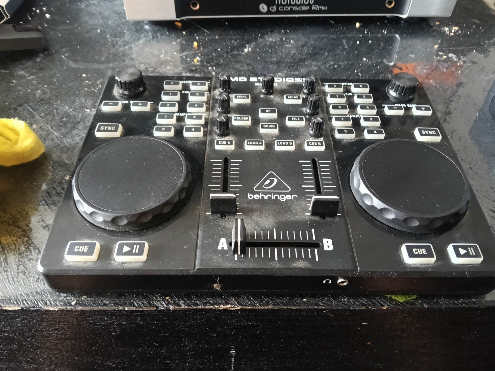 behringer cmd studio 2a, Ophalen, Pioneer