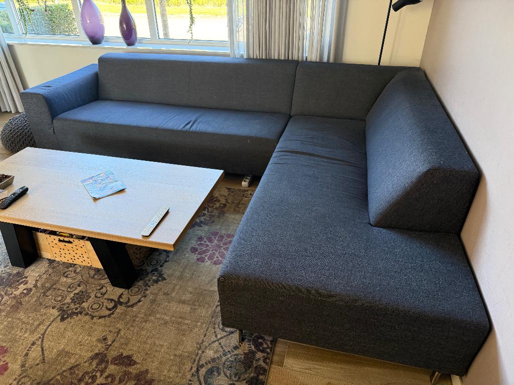 Hoekbank gratis af te halen — 2,30 x 3,00 m, Huis en Inrichting, Banken | Bankstellen, Ophalen, Gebruikt, Hoekbank, 300 cm of meer