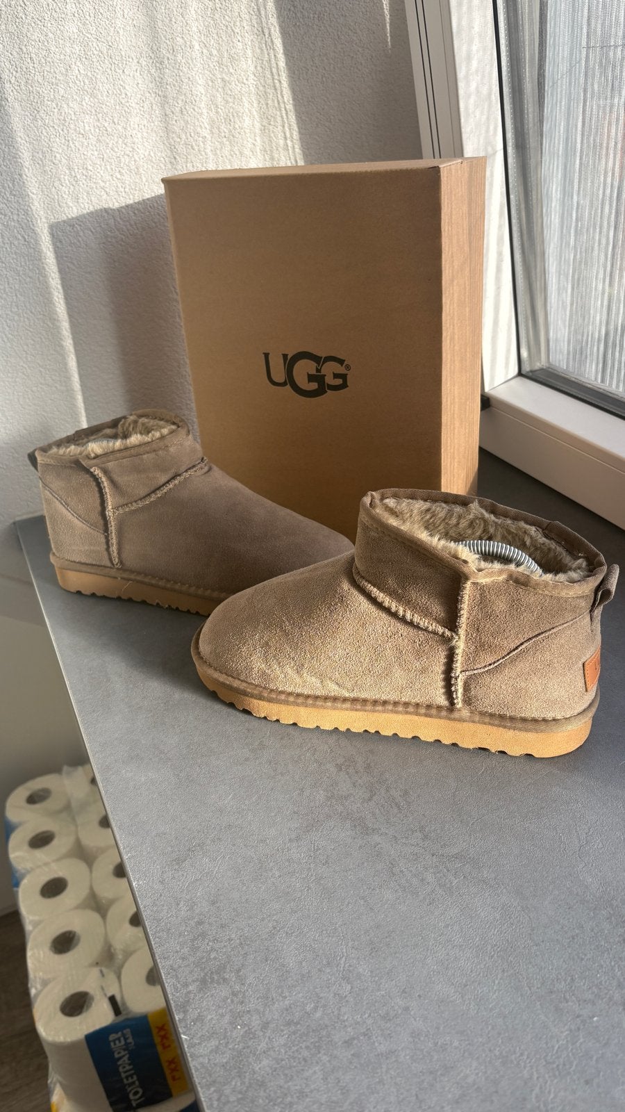 Uggs maat 41 - Nieuw, Bruin, Lage of Enkellaarzen, Nieuw, Ophalen of Verzenden
