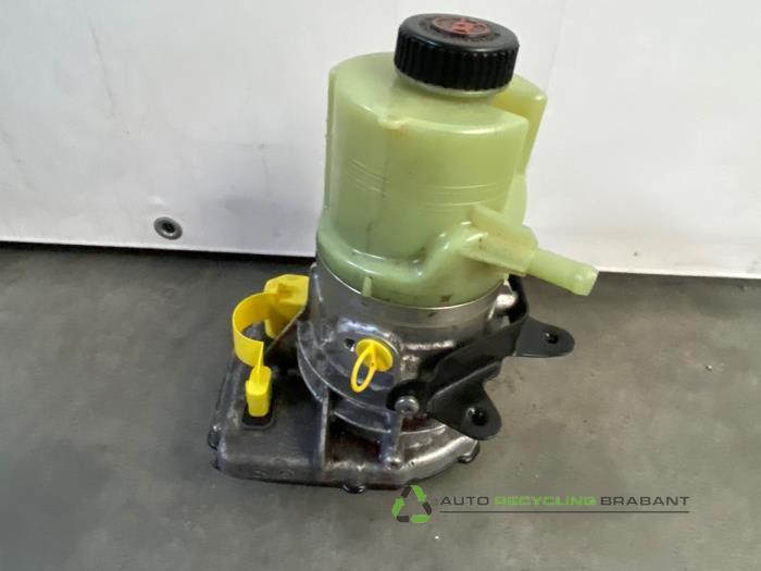Stuurbekrachtiging Pomp van een Renault Trafic, 12 maanden garantie, Gebruikt, -, Renault
