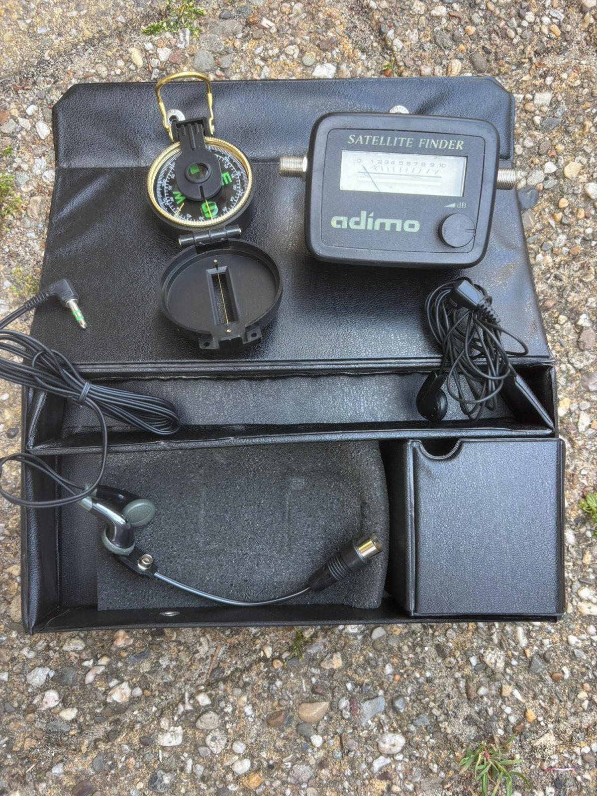 Satellite Finder set voor het uitrichten van schotelantennes, Ophalen of Verzenden, Gebruikt, (Schotel)antenne-accessoires, Overige merken