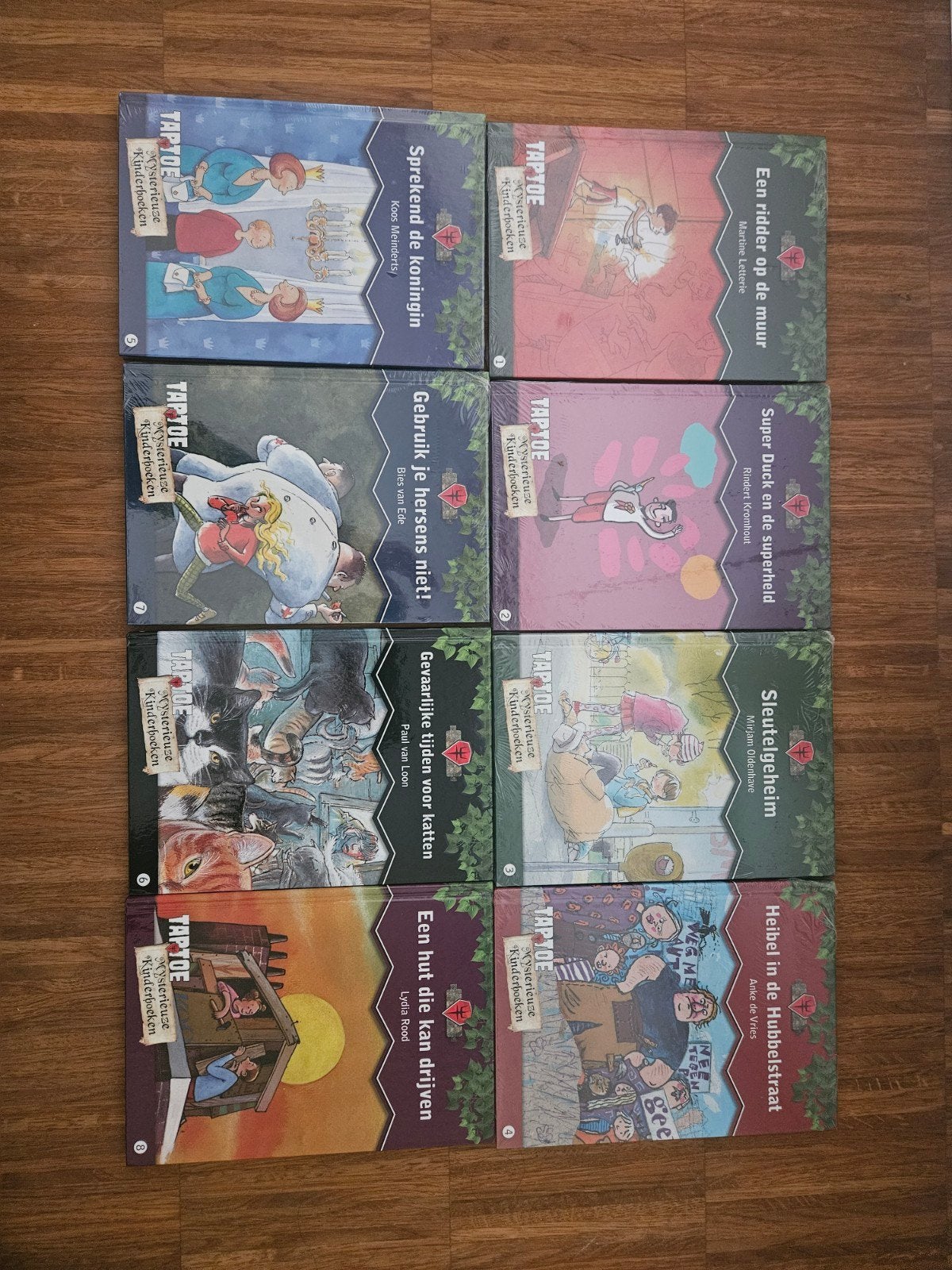 TAPTOE Mysterieuze Kinderboeken - Set van 8, Ophalen, Zo goed als nieuw, Diverse auteurs, Fictie algemeen