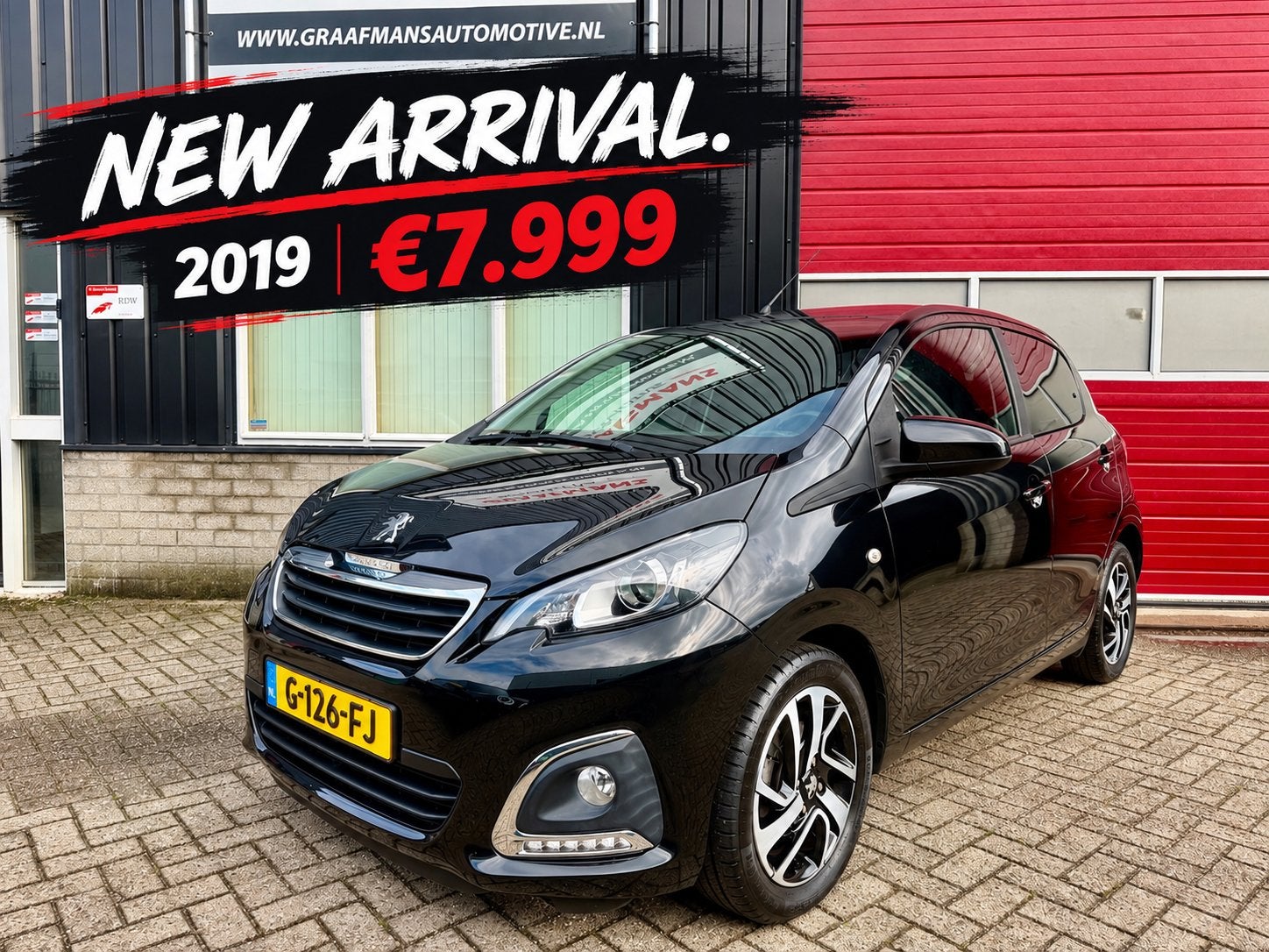 Peugeot 108 1.0 e-VTi Allure Navigatie NAP 1 jaar garantie, Voorwielaandrijving, Dealer onderhouden, Stof, Zwart