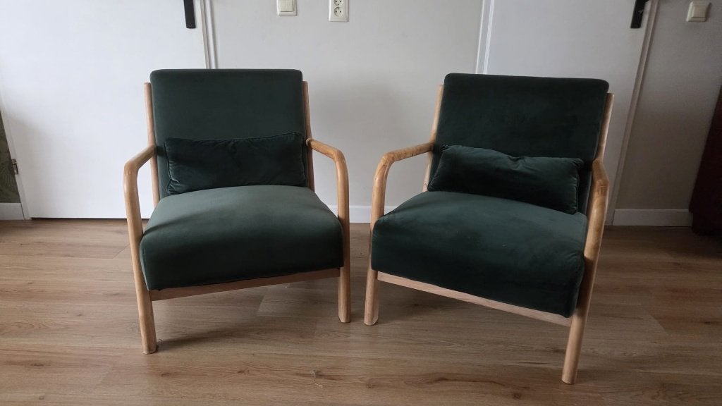 2x WOOOD Mark Fauteuils – Donkergroen Velvet (Scandi Stijl), Huis en Inrichting, Ophalen, Hout, 75 tot 100 cm, 50 tot 75 cm