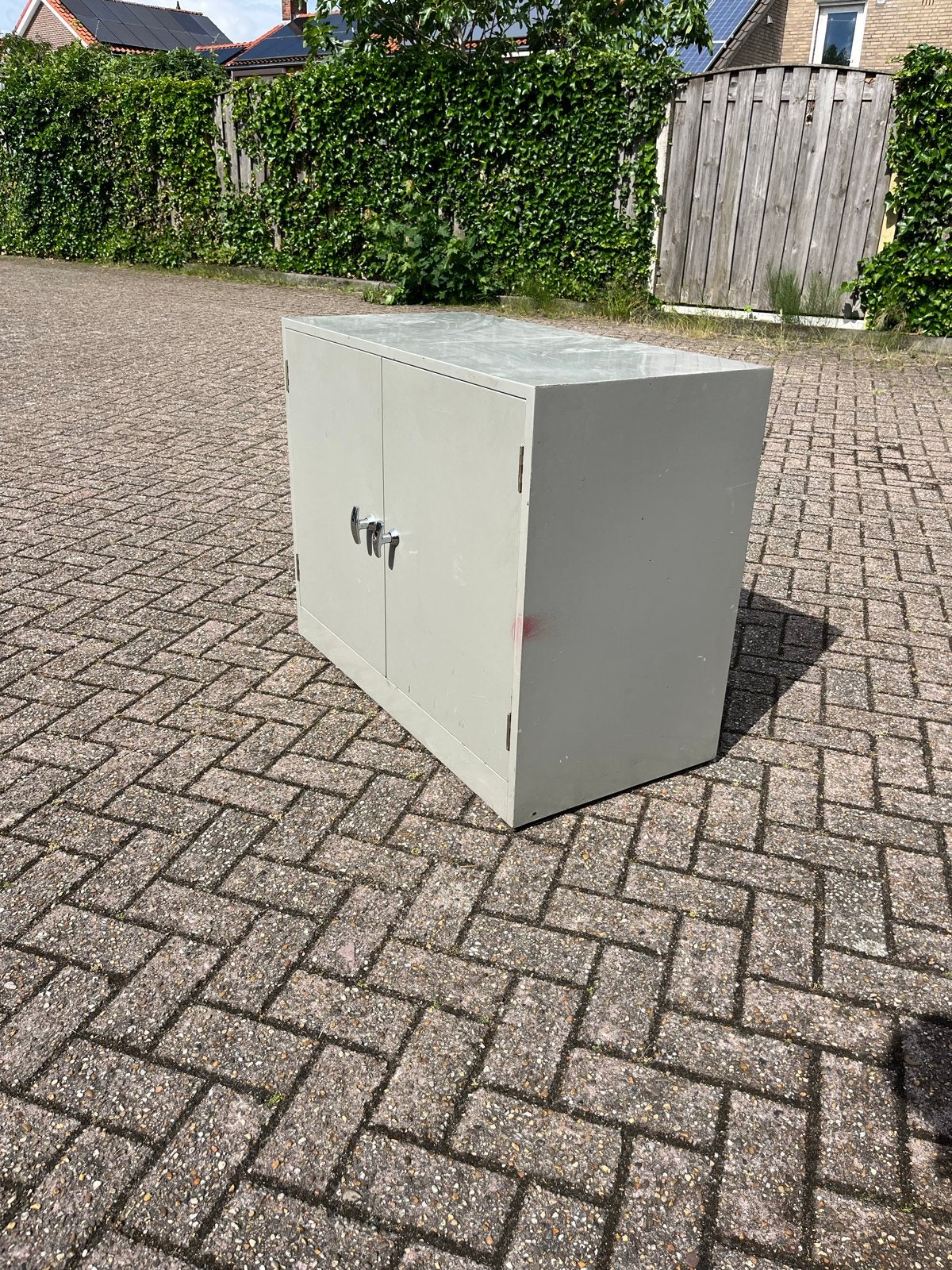 Grijze stalen archiefkast met slot., Ophalen, Gebruikt, 50 tot 100 cm, Minder dan 100 cm