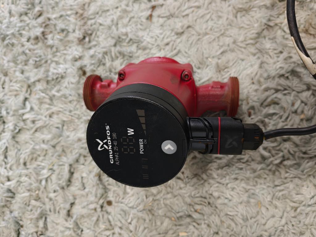 Circulatiepomp Grundfos ALPHA1 25-40 180, Doe-het-zelf en Verbouw, Verwarming en Radiatoren, Gebruikt, Minder dan 30 cm, Hoog rendement (Hr)