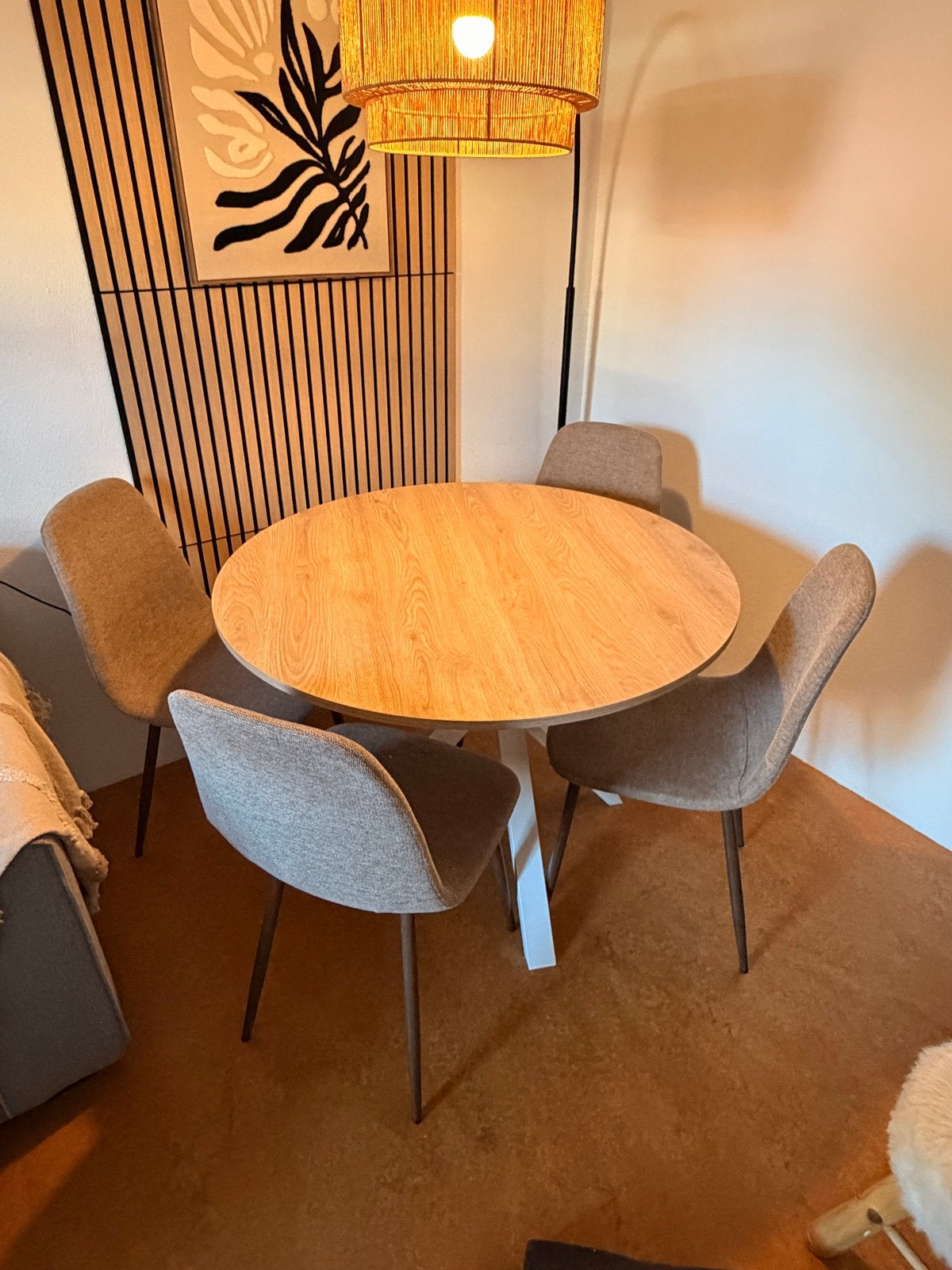 IKEA MARIEDAMM Eettafel met 4 stoelen. KAN OOK LOS KOPEN!, Huis en Inrichting, Ophalen, 100 tot 150 cm, Rond, Zo goed als nieuw