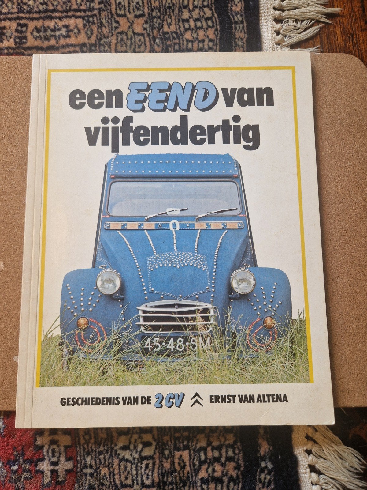 Een Eend van vijfendertig geschiedenis van de 2 C.V., Ophalen of Verzenden, Zo goed als nieuw, Citroën