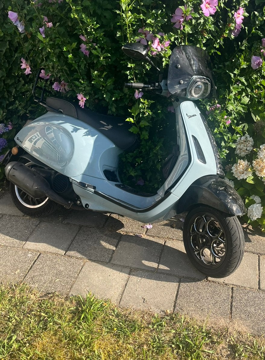 Vespa sprint carbon custom gespoten hexagon ac brom, Fietsen en Brommers, Ophalen, Tweetakt, Gebruikt, Maximaal 45 km/u