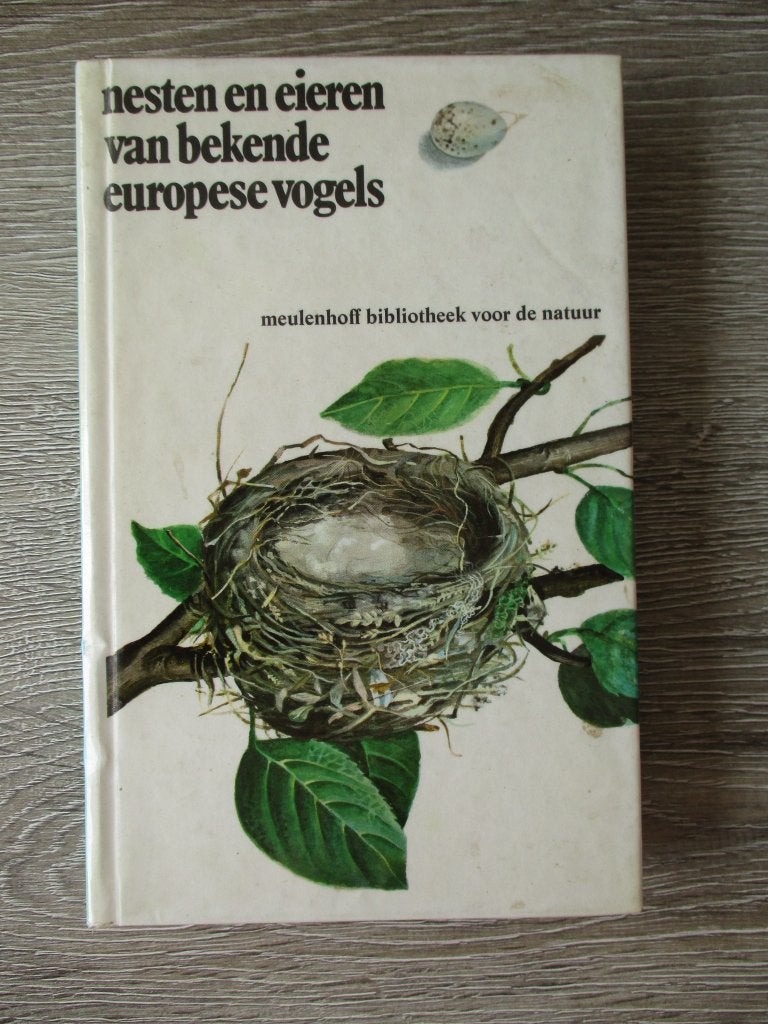 Nesten en eieren van bekende europese vogels - Jan Hanzak, Ophalen of Verzenden, Gelezen, Vogels