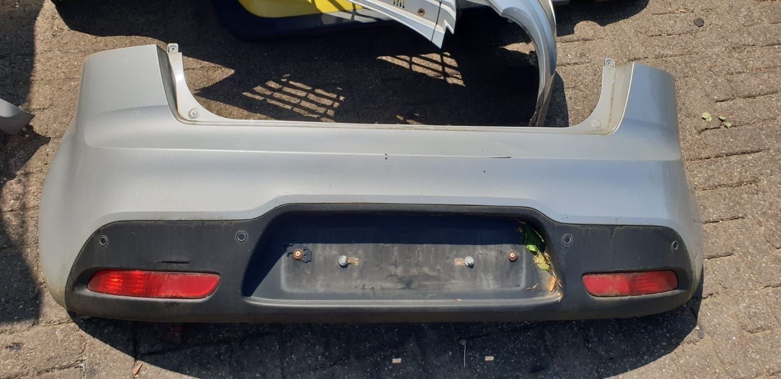 KIA RIO ACHTERBUMPER +SENSOREN BJ 2010, Auto-onderdelen, Gebruikt, -, -, Ophalen of Verzenden
