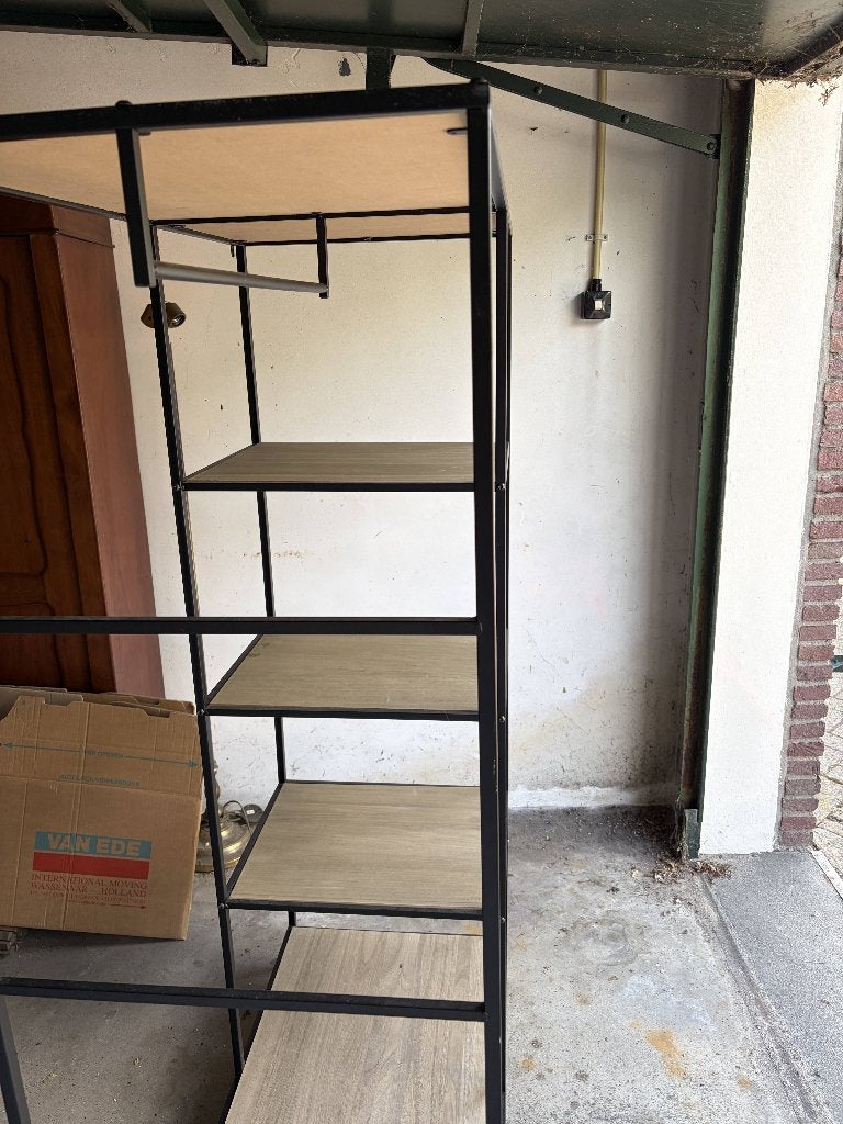 Hang-legkast, Strak, Gebruikt, 100 tot 150 cm, Met plank(en)