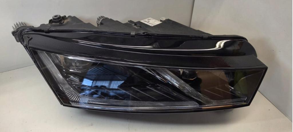 Skoda Octavia MK4 4  Full LED koplamp rechts  5E4941016A, Auto-onderdelen, Verlichting, Niet ingevuld, Gebruikt, Niet ingevuld