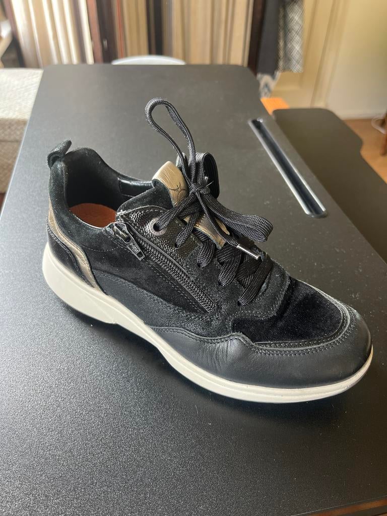 Xsensible sneakers maat 38H - Zwart met goudkleurige details, Ophalen of Verzenden, Zo goed als nieuw, Zwart, Sneakers of Gympen