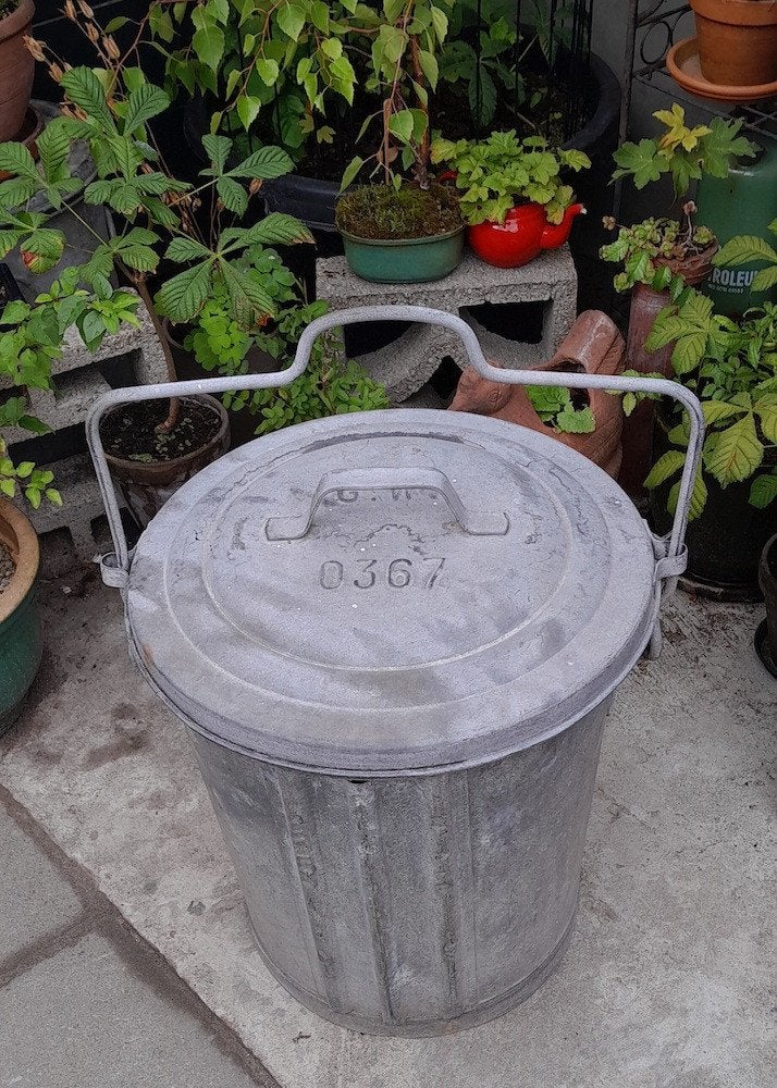 Zinken vuilnisbak vuilnisemmer Gemeente Wieringen, Ophalen, Gebruikt