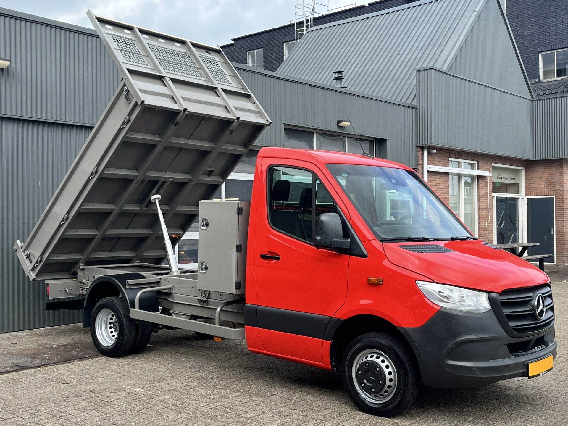 Mercedes-Benz Sprinter 514 2.2 CDI Kipper Airco Trekhaak 350, Auto's, Bestelauto's, Achterwielaandrijving, Zwart, Bedrijf, 2310 kg