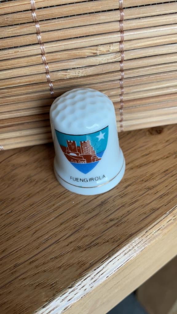 Fuengirola vingerhoed vingerhoedje vingerhoedjes, Verzenden, Nieuw, Porselein, Nederland