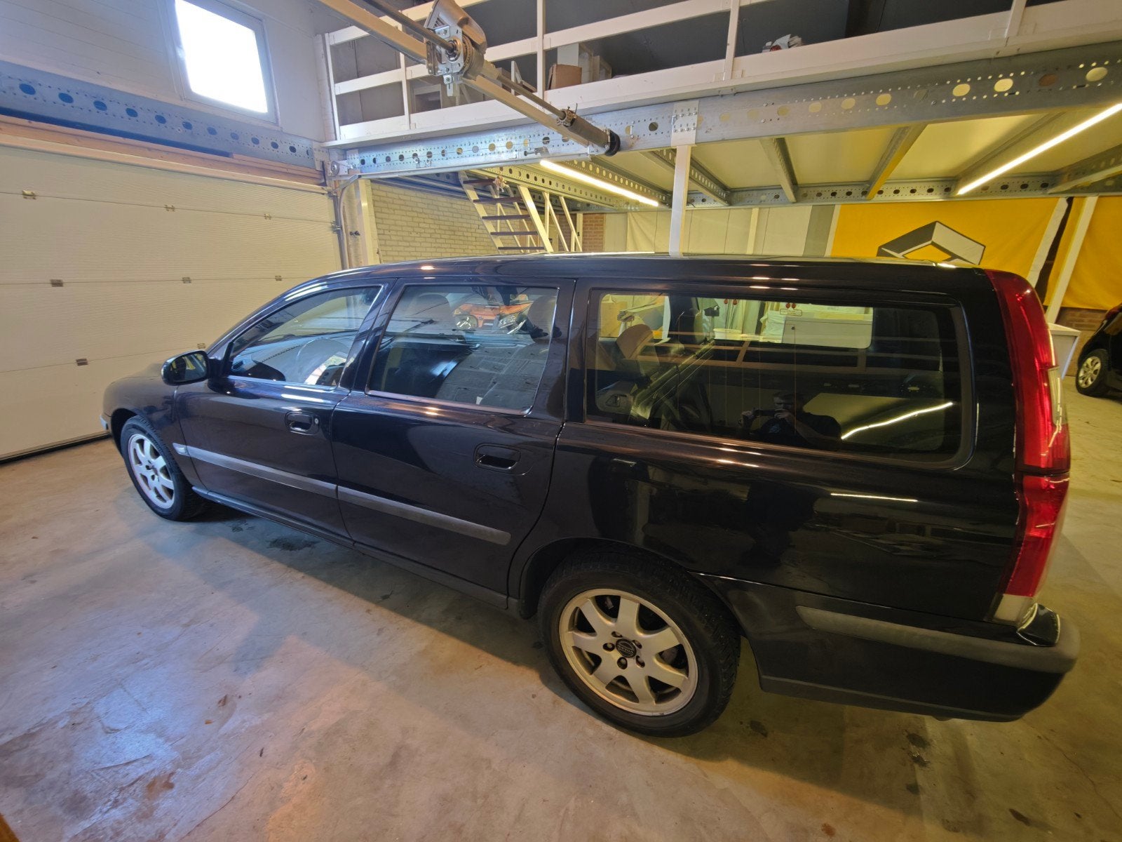 Volvo V70 2.4 Ocean Race | 5-cilinder Automaat | Leder, Auto's, 1800 kg, Zwart, Zwart, 170 pk