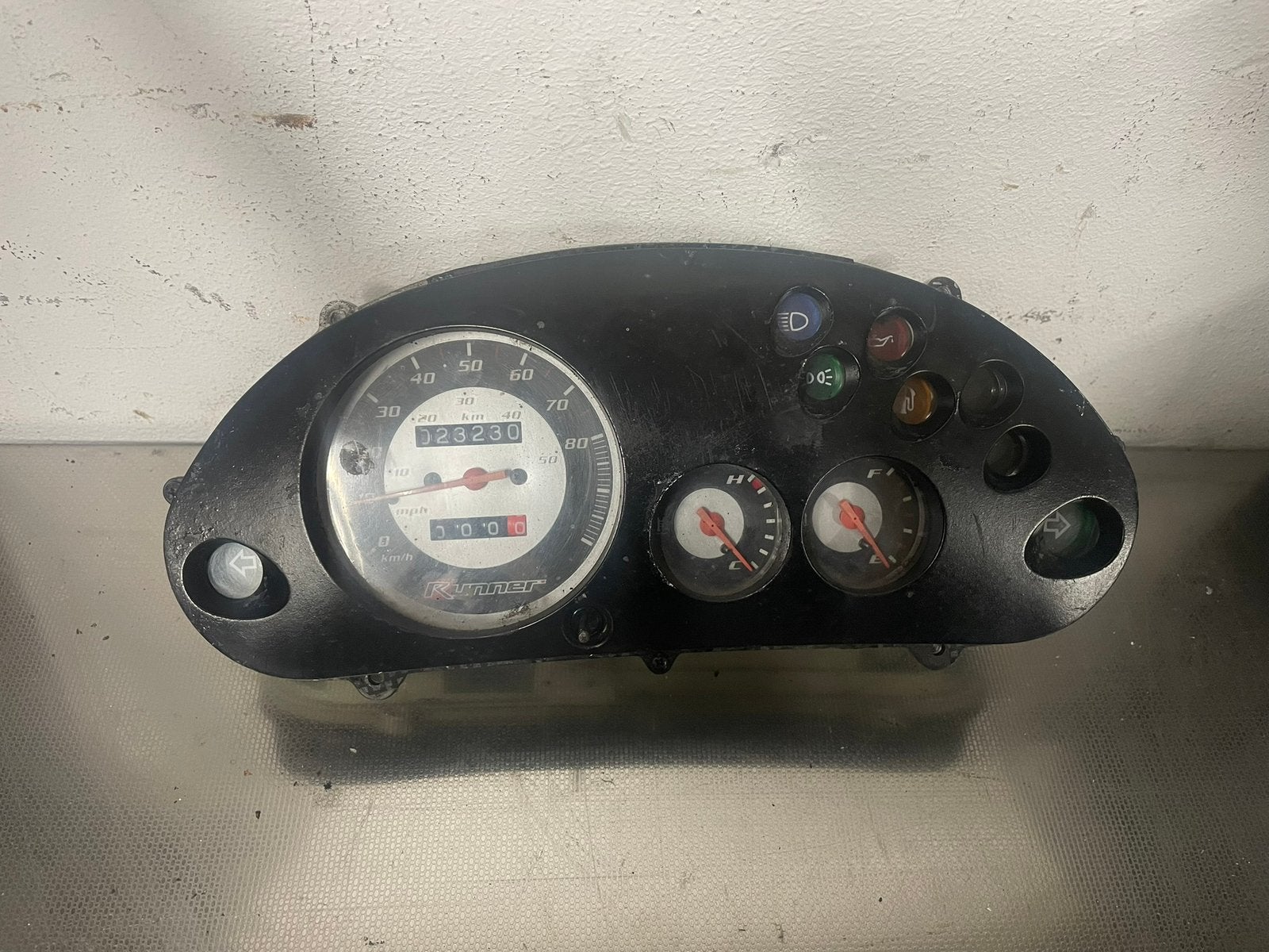 gilera runner sp pro kilometer teller, Motoren, Ophalen