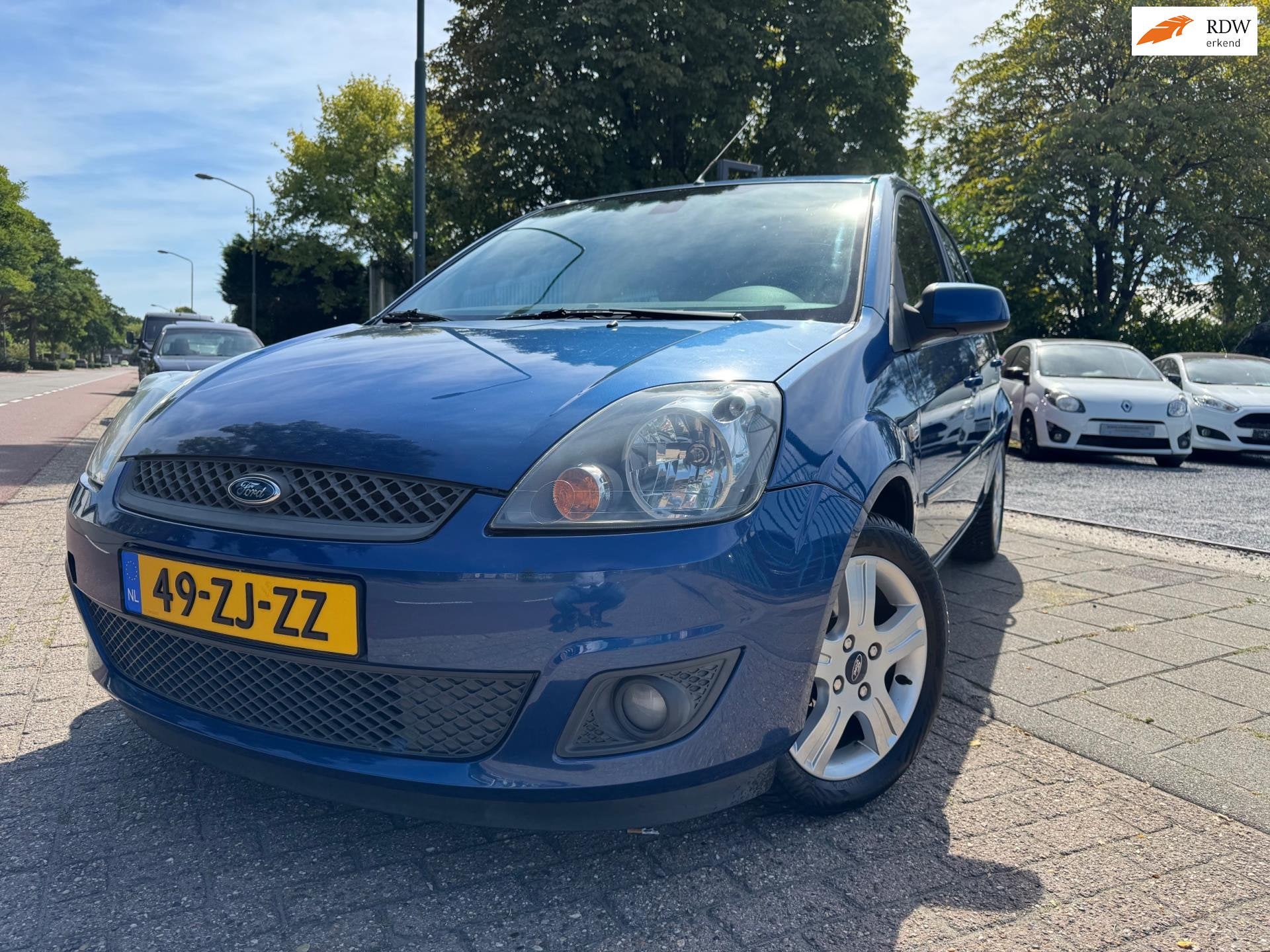 Ford Fiesta 1.3-8V Futura Clima Elek Pakket Lmv Pdc 5-Drs, Auto's, 1299 cc, Stof, Zwart, 4 cilinders