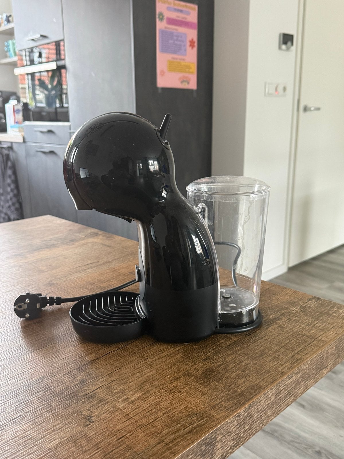 Krups Dolce Gusto, Witgoed en Apparatuur, Koffiezetapparaten, Ophalen, Koffiemachine, Zo goed als nieuw, 1 kopje