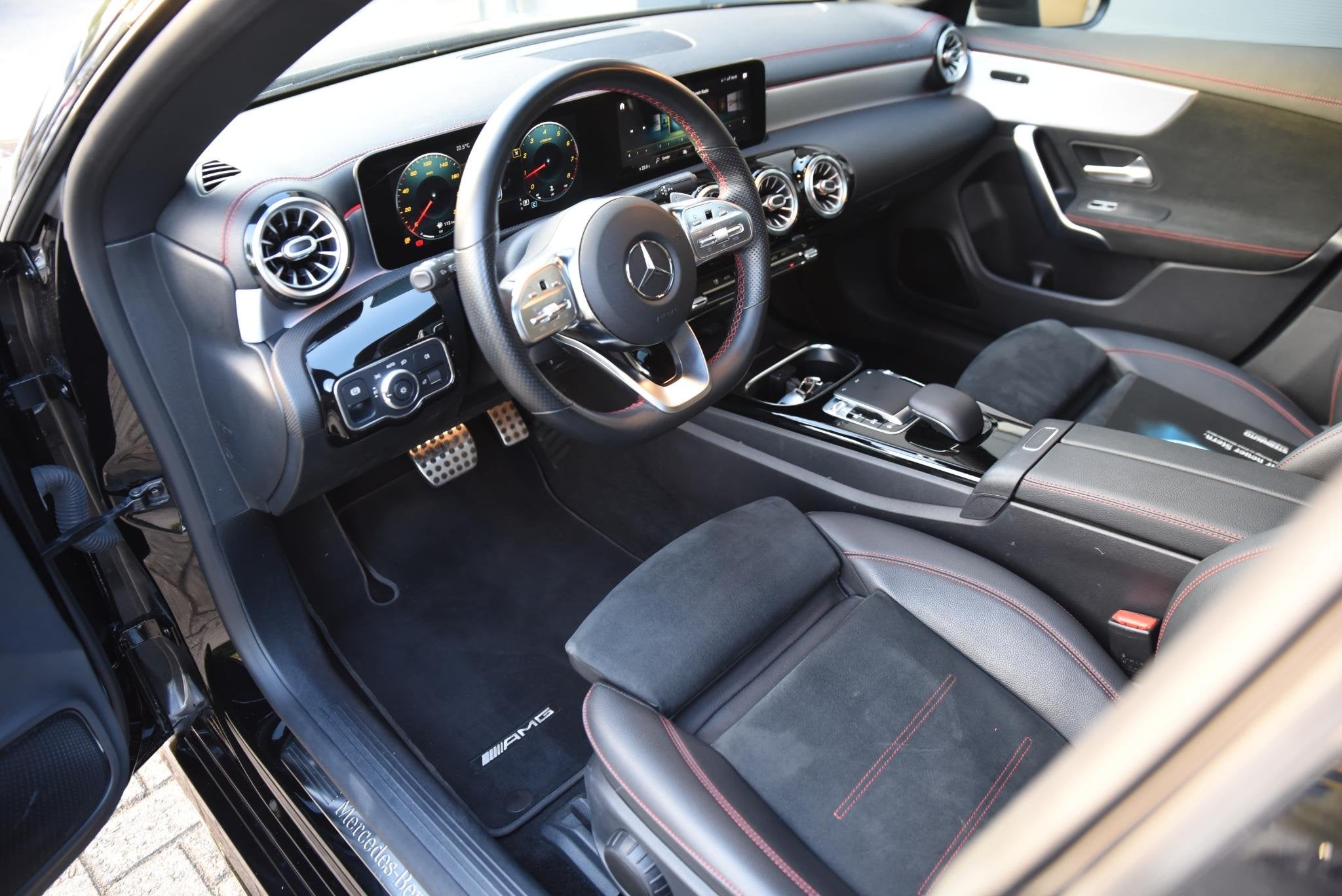 Mercedes-Benz CLA-klasse Shooting Brake 220 Premium Plus AMG, Auto's, CLA, Gebruikt, Euro 6, Automatische klimaatregeling