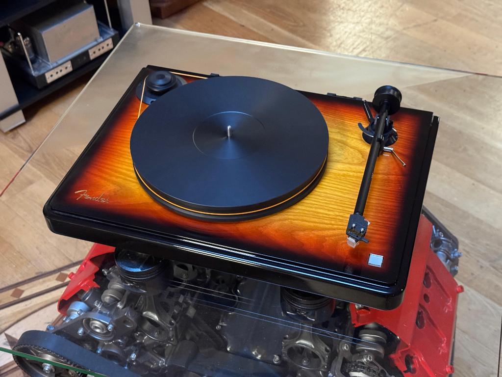 MoFi x Fender PrecisionDeck + Mofi StudioSilver MC, Audio, Tv en Foto, Platenspelers, Nieuw, Platenspeler, Overige merken, Ophalen of Verzenden