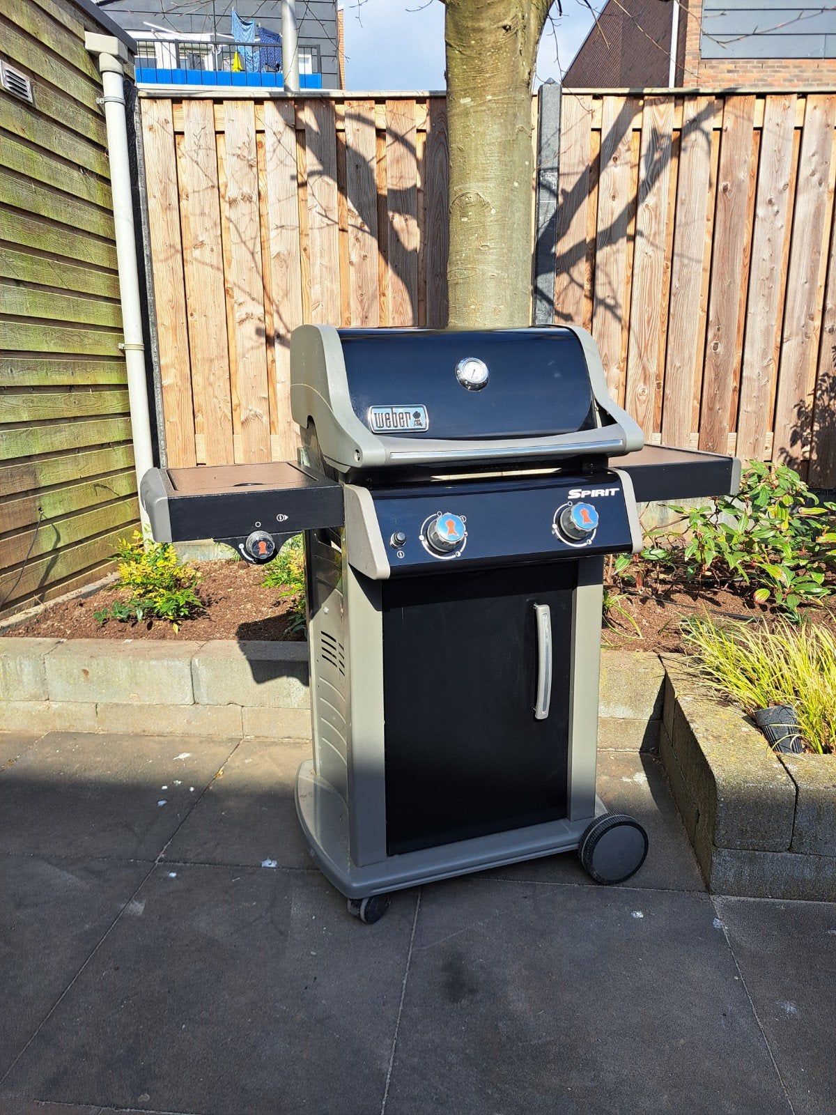 Weber Spirit Gasbarbecue met zijbrander en hoes, Ophalen, Gebruikt, Weber