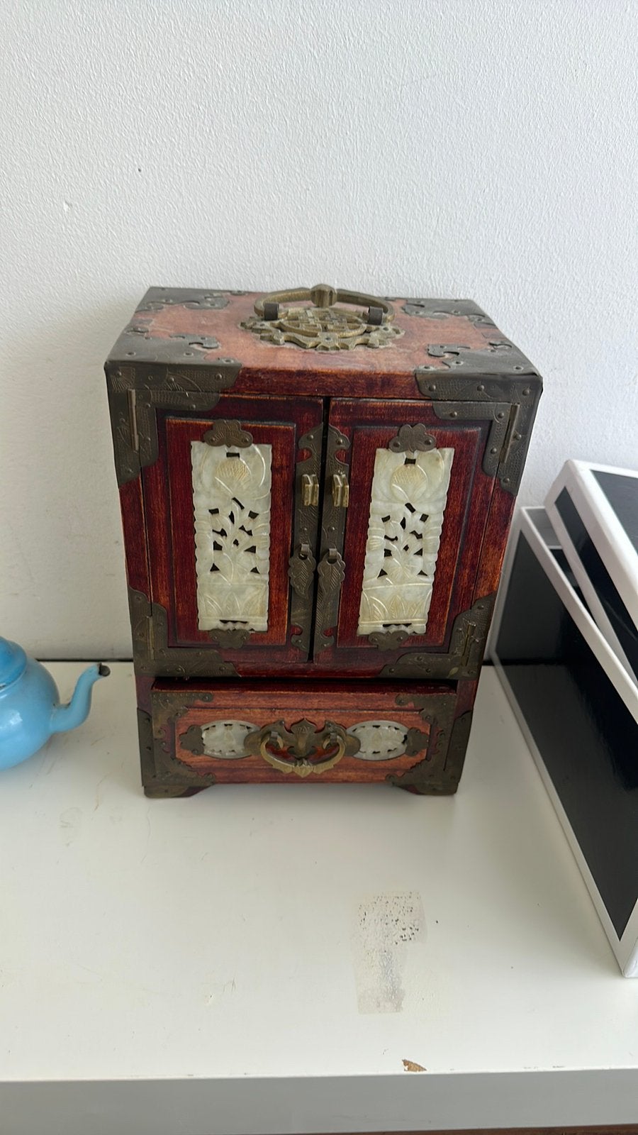 Antieke Chinese Juwelenkist met Jade Inleg, Ophalen of Verzenden