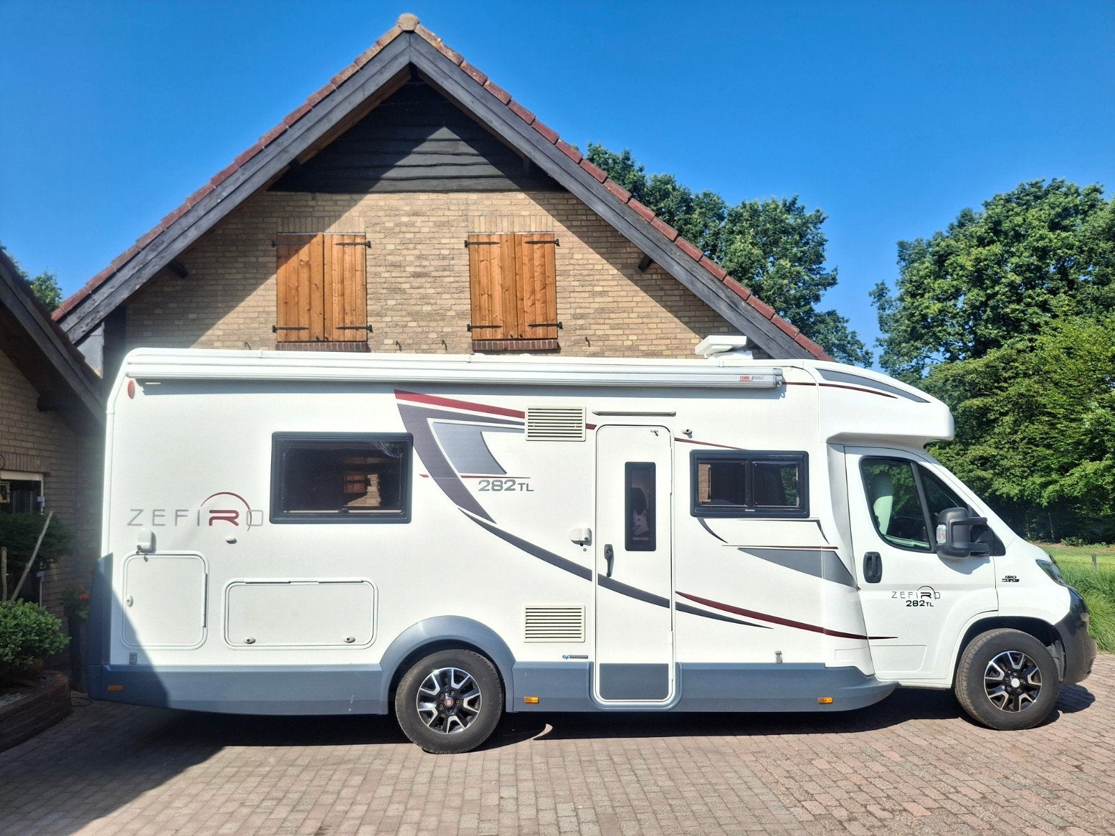 " Fiat ducato 2016 enkele bedden. Lage instap!, Ringverwarming, 6 tot 7 meter, Bedrijf, 6 tot 7 meter