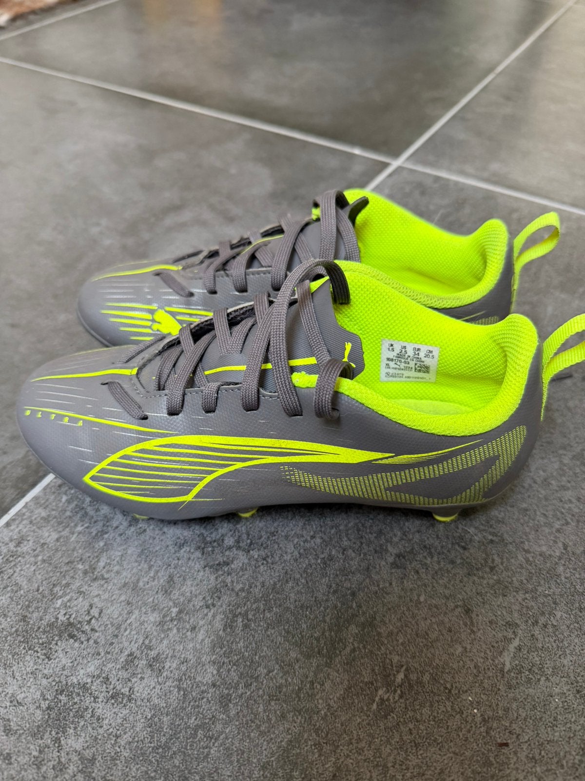 Puma Ultra voetbalschoenen - Maat 34, Gebruikt, Maat XS of kleiner, Schoenen, Ophalen of Verzenden