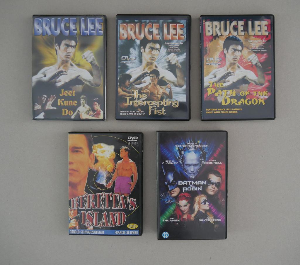 DVD Video Bruce Lee - Beretta's Island - Video Batman Robin, Vanaf 16 jaar, Ophalen of Verzenden, Zo goed als nieuw