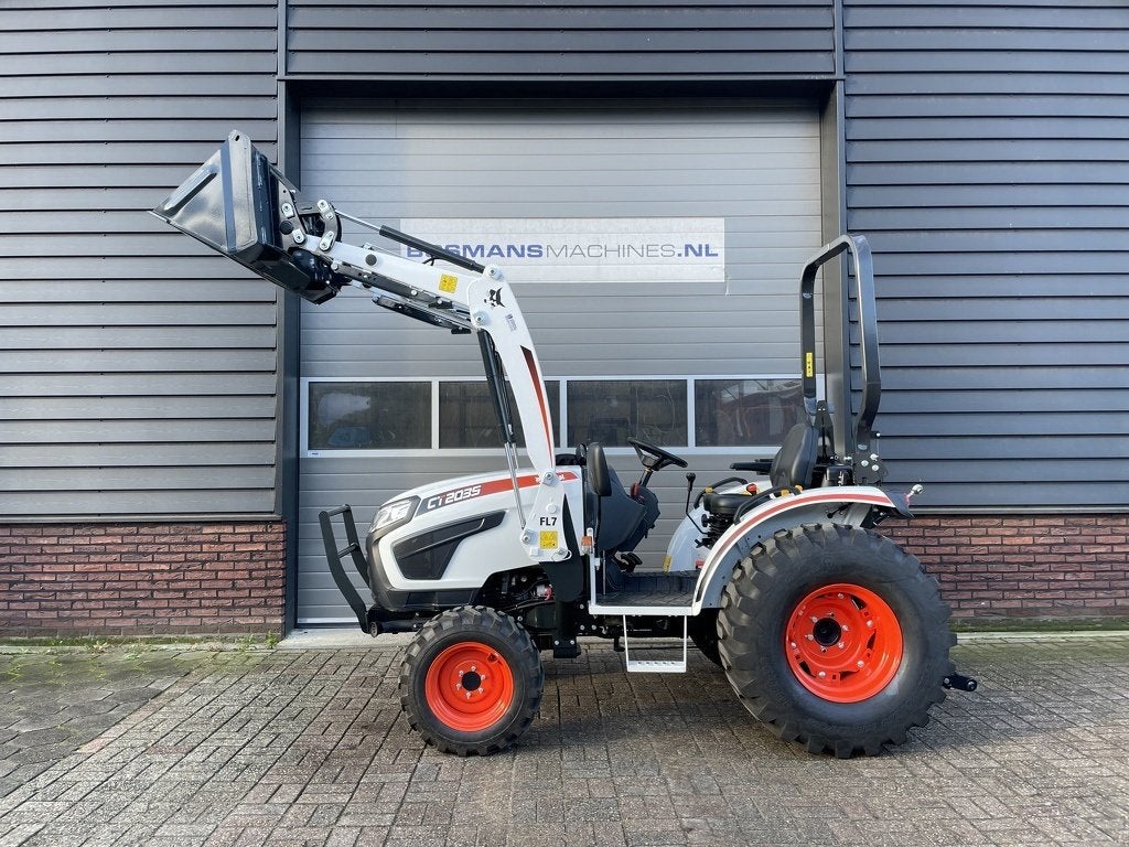 Bobcat CT2035 HST minitractor + frontlader NIEUW (kubota sol, Zakelijke goederen, Agrarisch | Tractoren, Overige merken, U Kodetky 1810
26301  Dobris, CZ