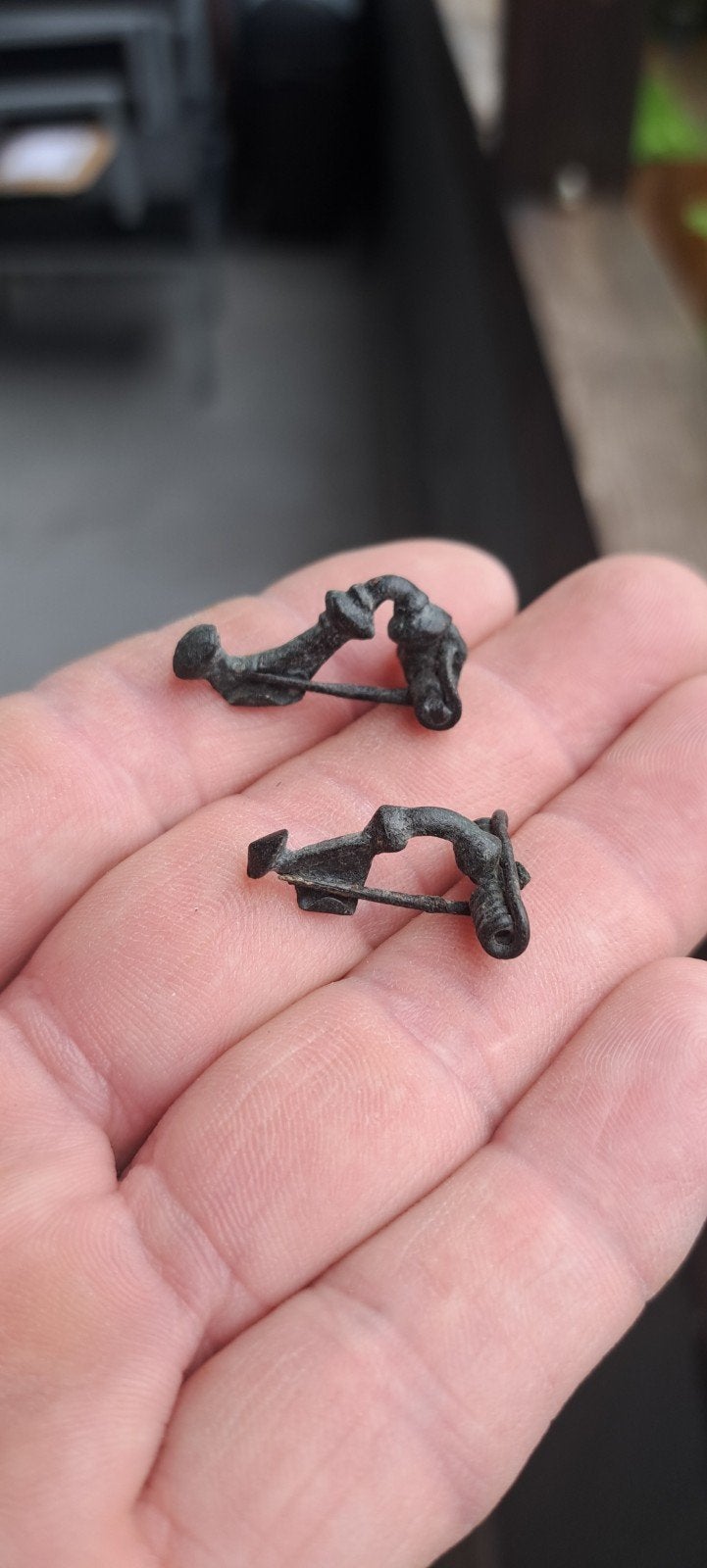 2x Keltische baby fibula,intakt! Bodemvondst, Antiek en Kunst, Ophalen of Verzenden