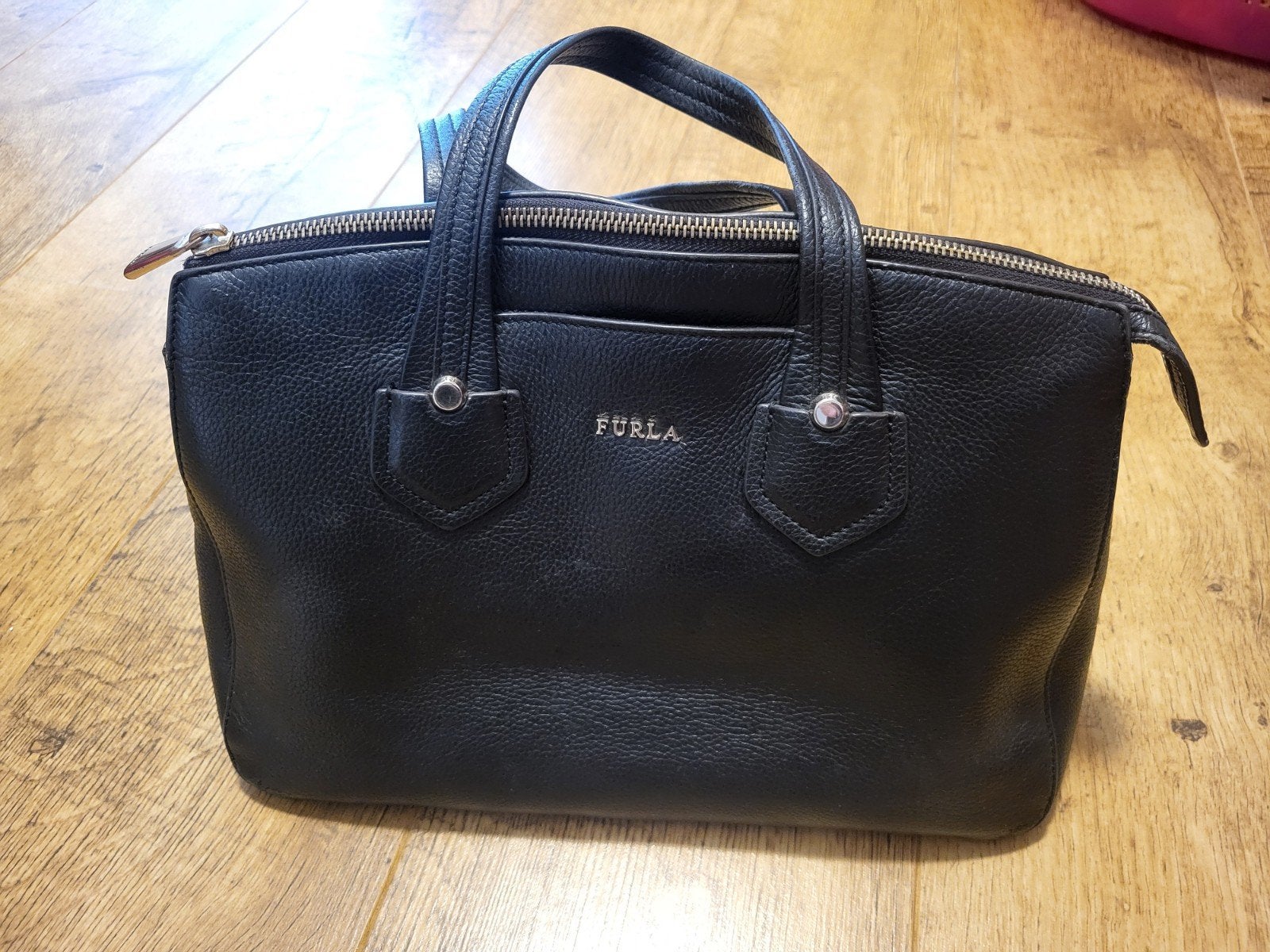 Furla Handtas Zwart Leer - Stijlvol en Tijdloos, Ophalen of Verzenden