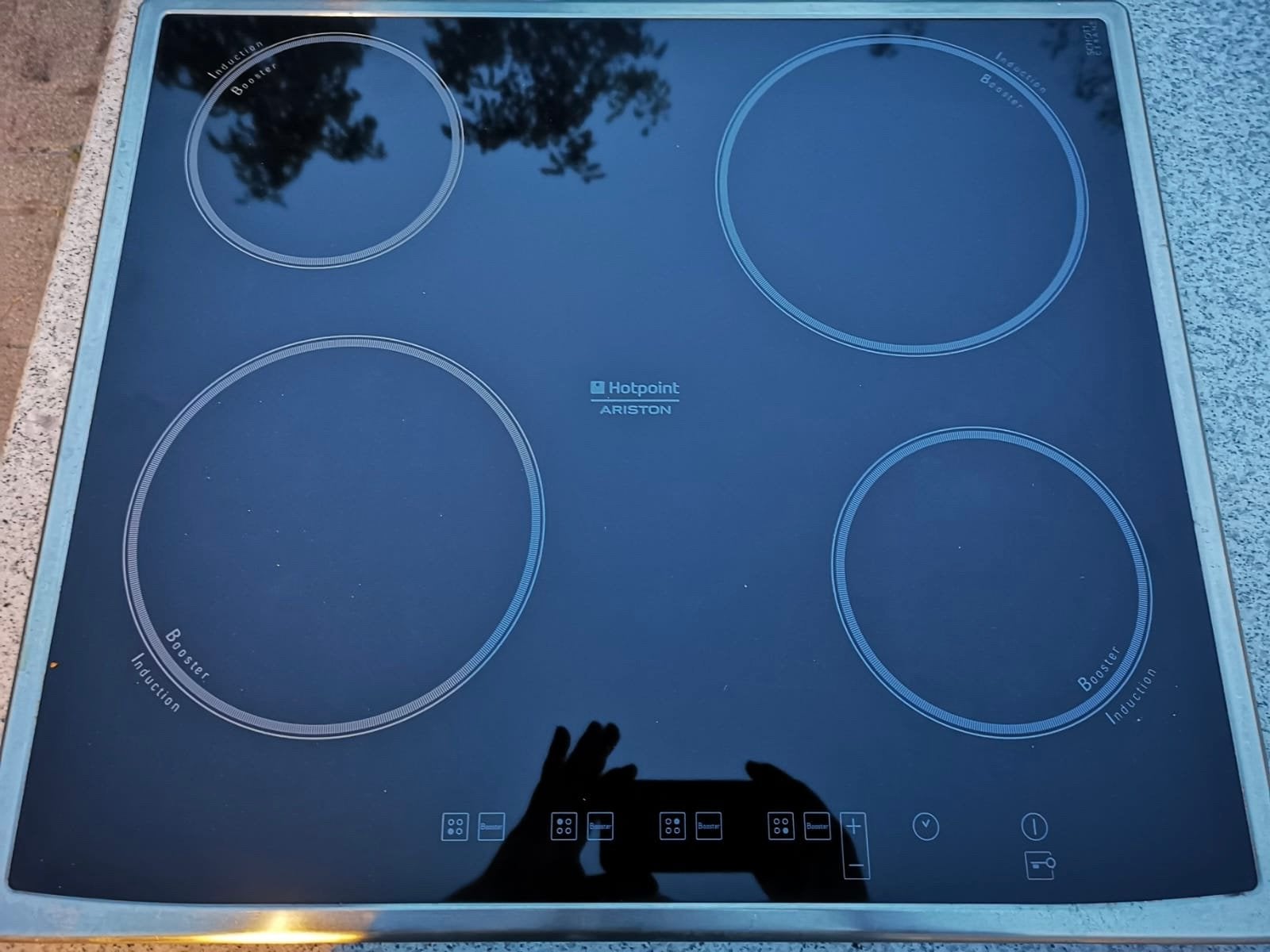 Hotpoint Ariston Inductiekookplaat - 4 zones, Witgoed en Apparatuur, Kookplaten, Zo goed als nieuw, Inbouw, Inductie, 4 kookzones