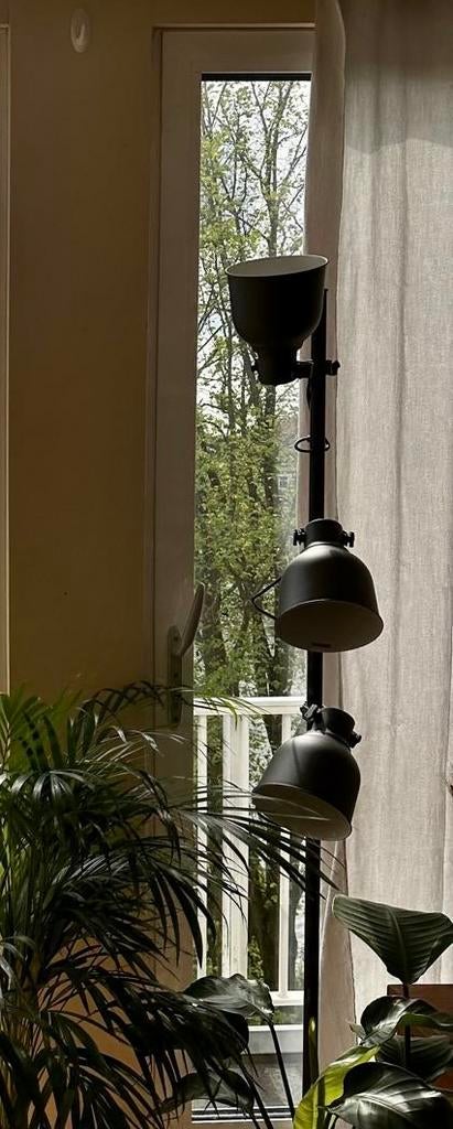 IKEA Lersta Vloerlamp met 3 verstelbare spots, Huis en Inrichting, Lampen | Vloerlampen, Ophalen, Gebruikt, Metaal, 150 tot 200 cm
