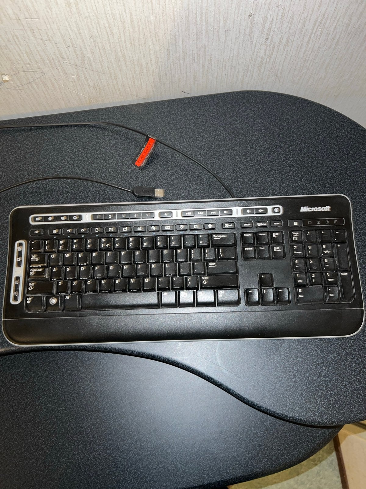 Microsoft Digital Media Keyboard 3000 - Bedraad Qwerty, Computers en Software, Ophalen, Gebruikt, Multimediatoetsen, Qwerty