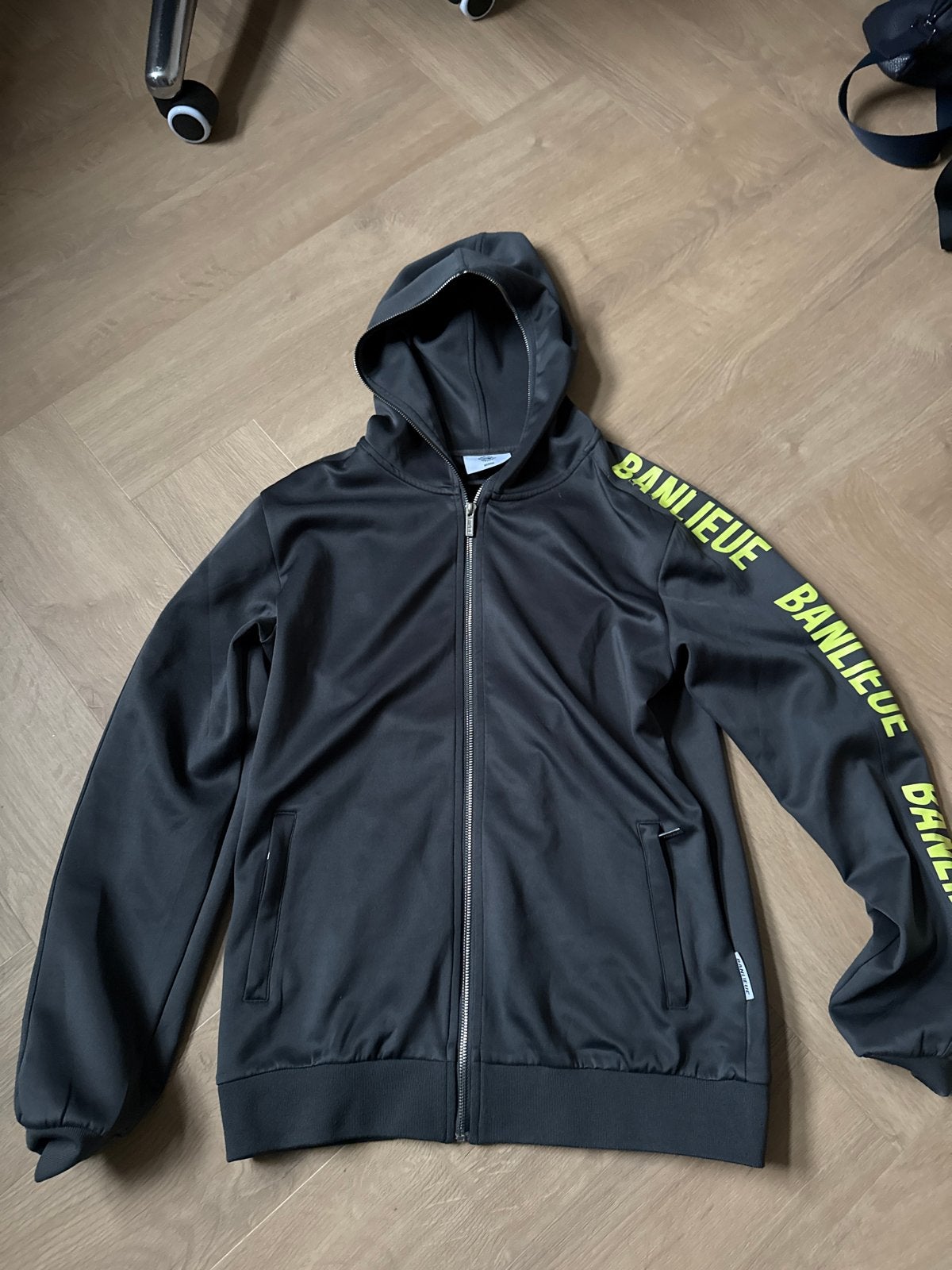 Banlieue Hoodie grijs Maat M Origineel, Ophalen of Verzenden, Gedragen, Maat 48/50 (M), Grijs