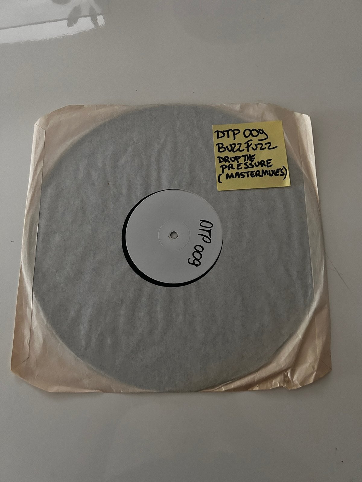 Buzz Fuzz -  Drop The Pressure mastermixes, Ophalen of Verzenden, Zo goed als nieuw, 12 inch