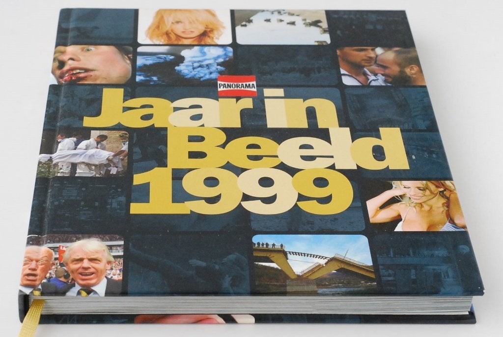 Jaar in Beeld 1999 – Panorama Jaarboek (Hardcover), Boeken, Verzenden, Zo goed als nieuw